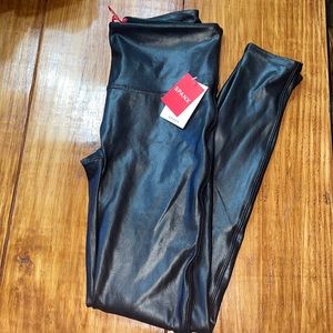 Faux Leather Spanx leggings size medium NWT!!